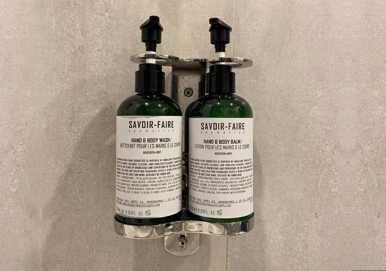 Ambiance Boutique Art Hotel Lahore Quarto foto Savoir-Faire products